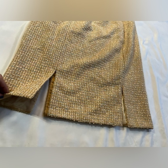 Escada Tan Tweed Blazer and Skirt Set Medium - Picture 9 of 16